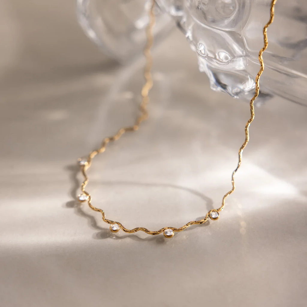 18K Gold Zircon Solitaire Necklace